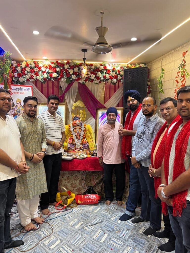 शिव परिवार द्वारा करवाए जा रहे गणेश उत्सव पर उमड़ा भक्तों का जनसैलाब