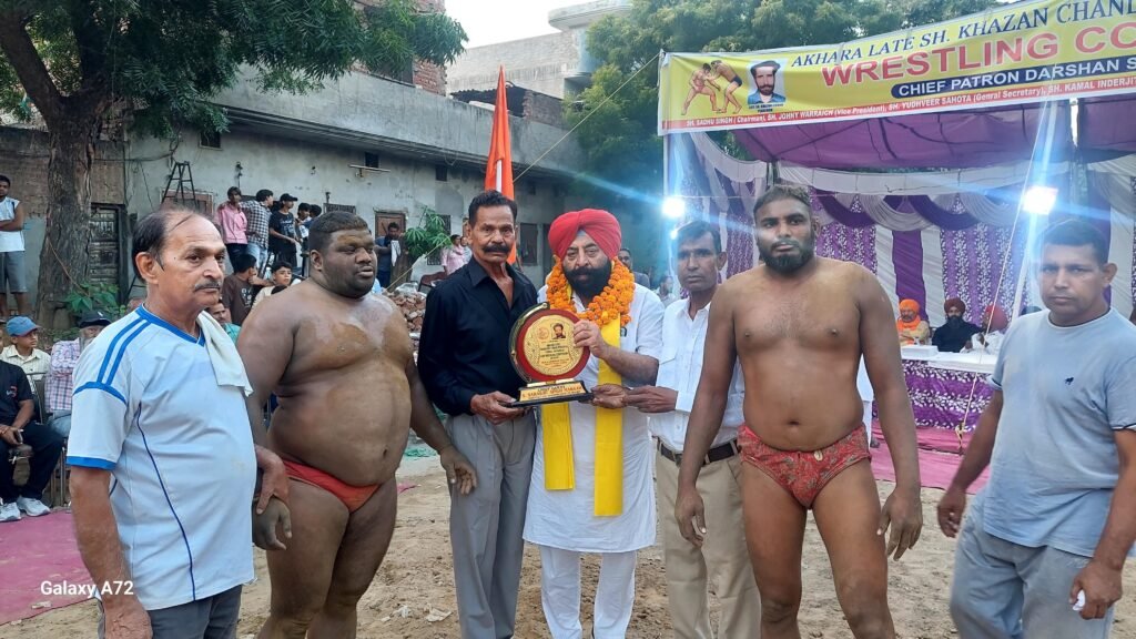 गढ़ा, जालंधर में डॉ. भीमराव अंबेडकर वेलफेयर सोसाइटी द्वारा कुश्ती प्रतियोगिताओं का आयोजन , सरबजीत सिंह मक्कड़ ने मुख्य अतिथि के रूप में की शिरकत, खिलाड़ियों का बढ़ाया उत्साह