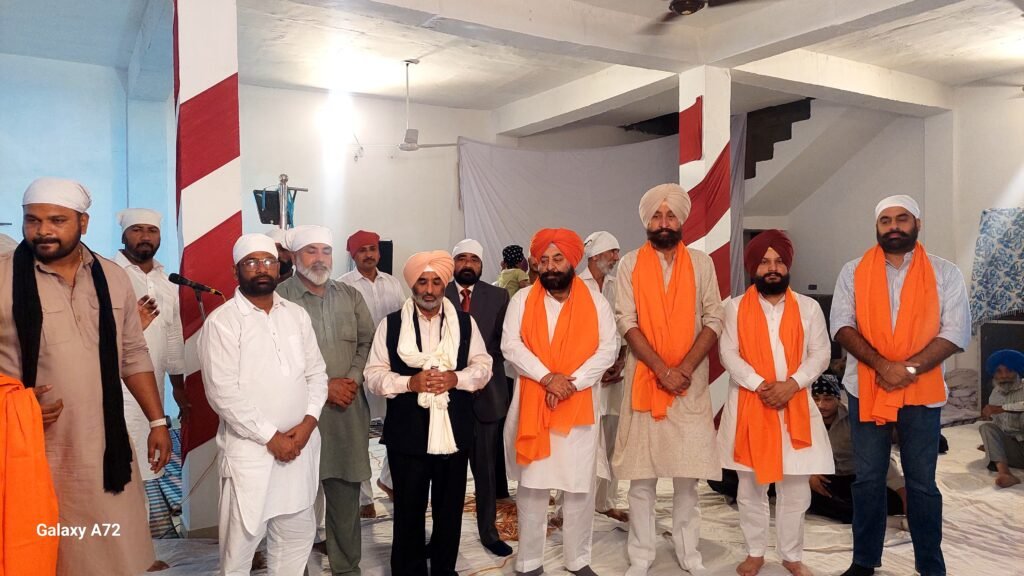 भगवान वाल्मीकि जी का जन्मोत्सव बड़े हषोल्लास से गांव फोलढीवाल में मनाया गया